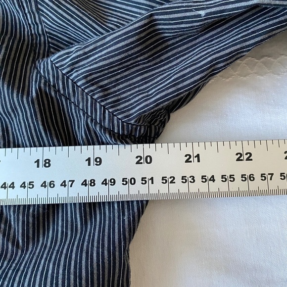 Esprit Men's Charcoal/Black Stripe Long Sleeve‎ Button Up Shirt Size Medium - Picture 8 of 10